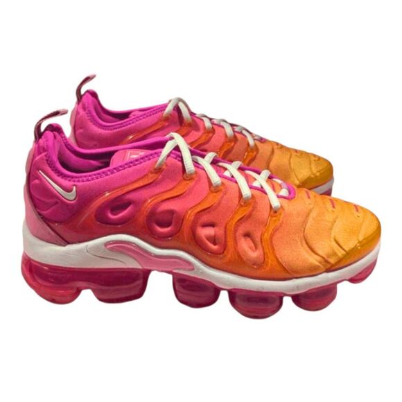 nike vapormax plus laser fuchsia
